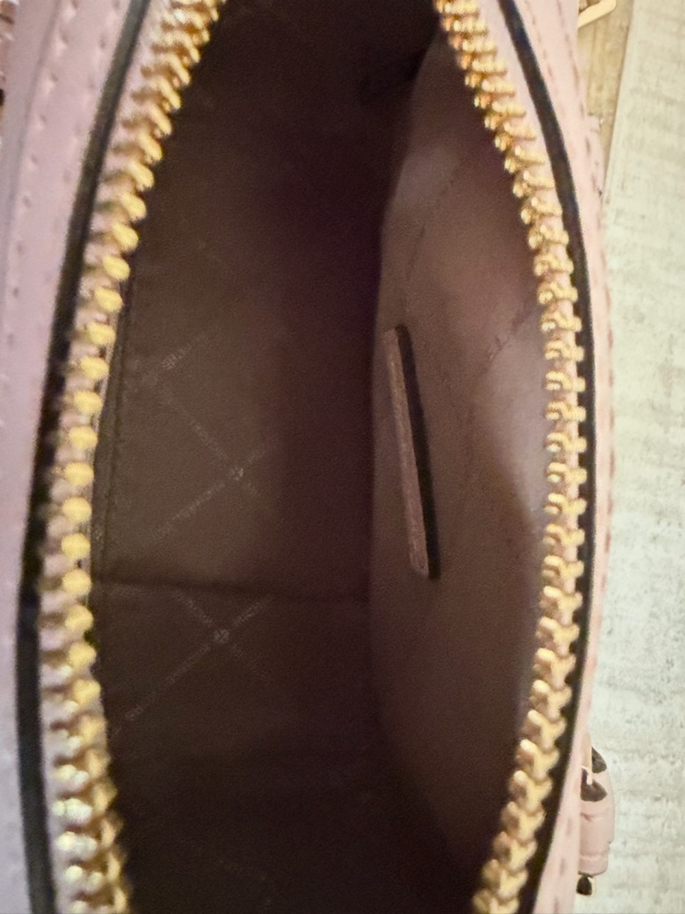 MICHAEL KORS Pale Pink Crossbody Satchel with Gold Logo Charm - Picture 5 of 7